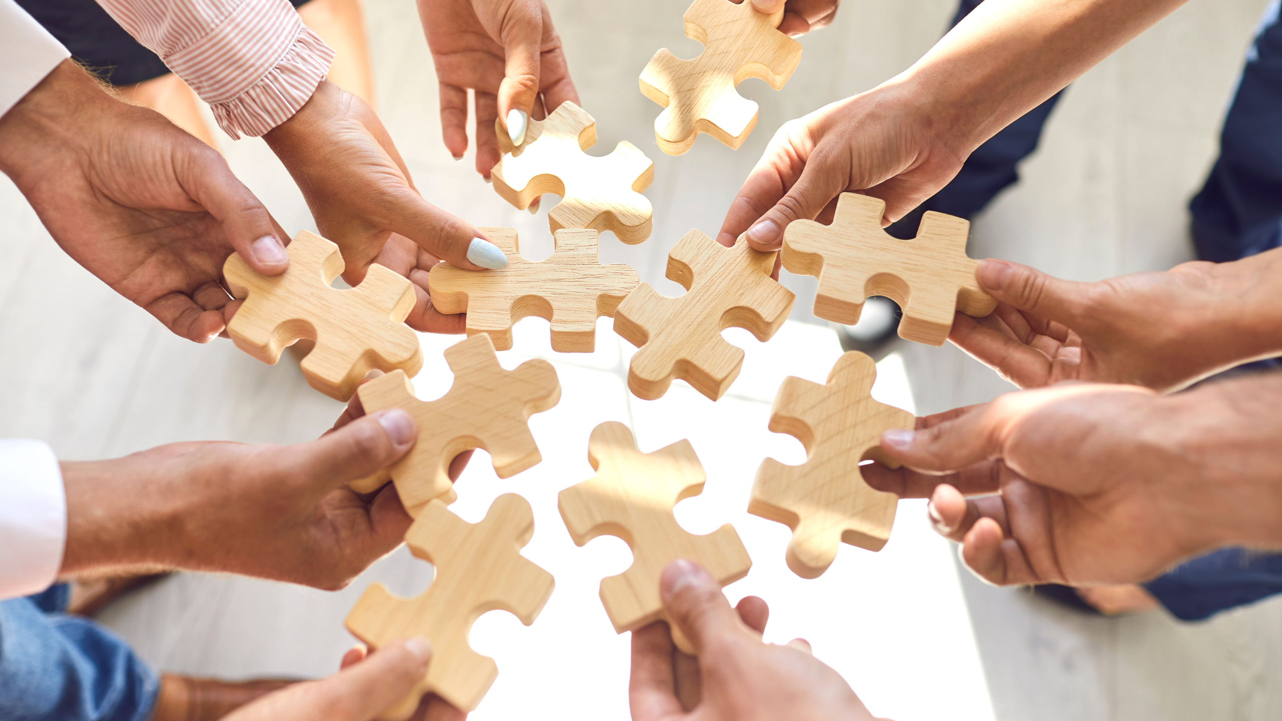 Jigsaw puzzle with blocks.