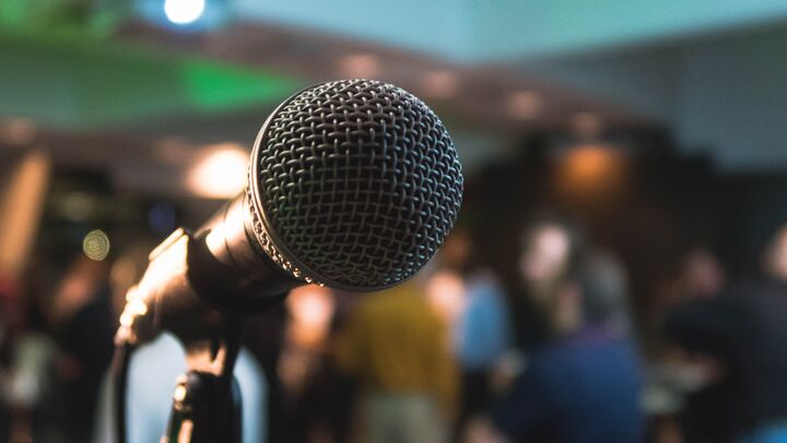 Microphone