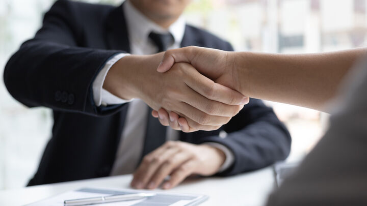 O8 Fractional CMO Hire Hero Image
