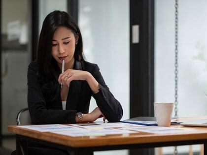 financial services work o8