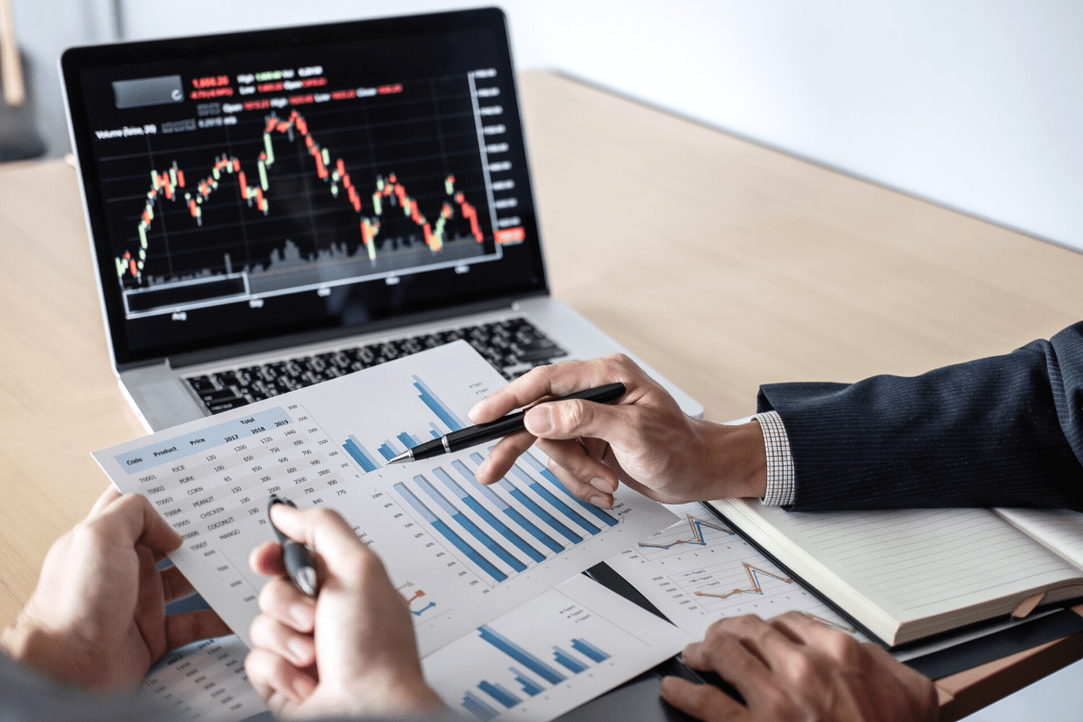 KPIs, Analytics, Business Insights