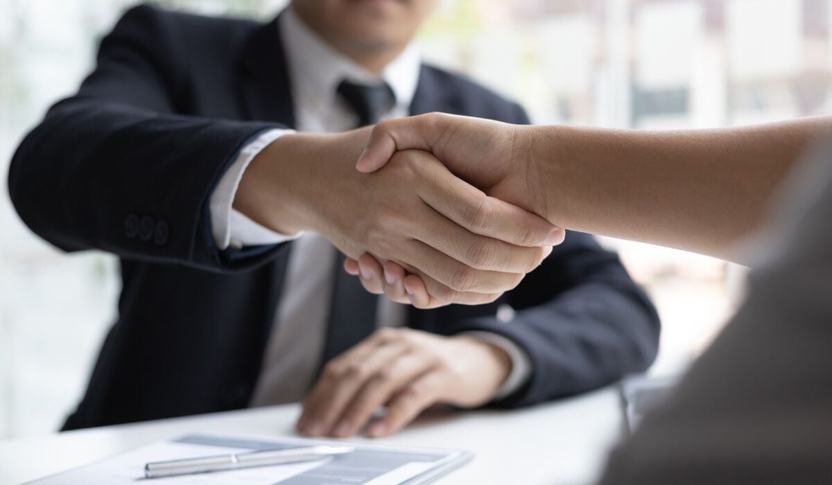 O8 Fractional CMO Hire Hero Image