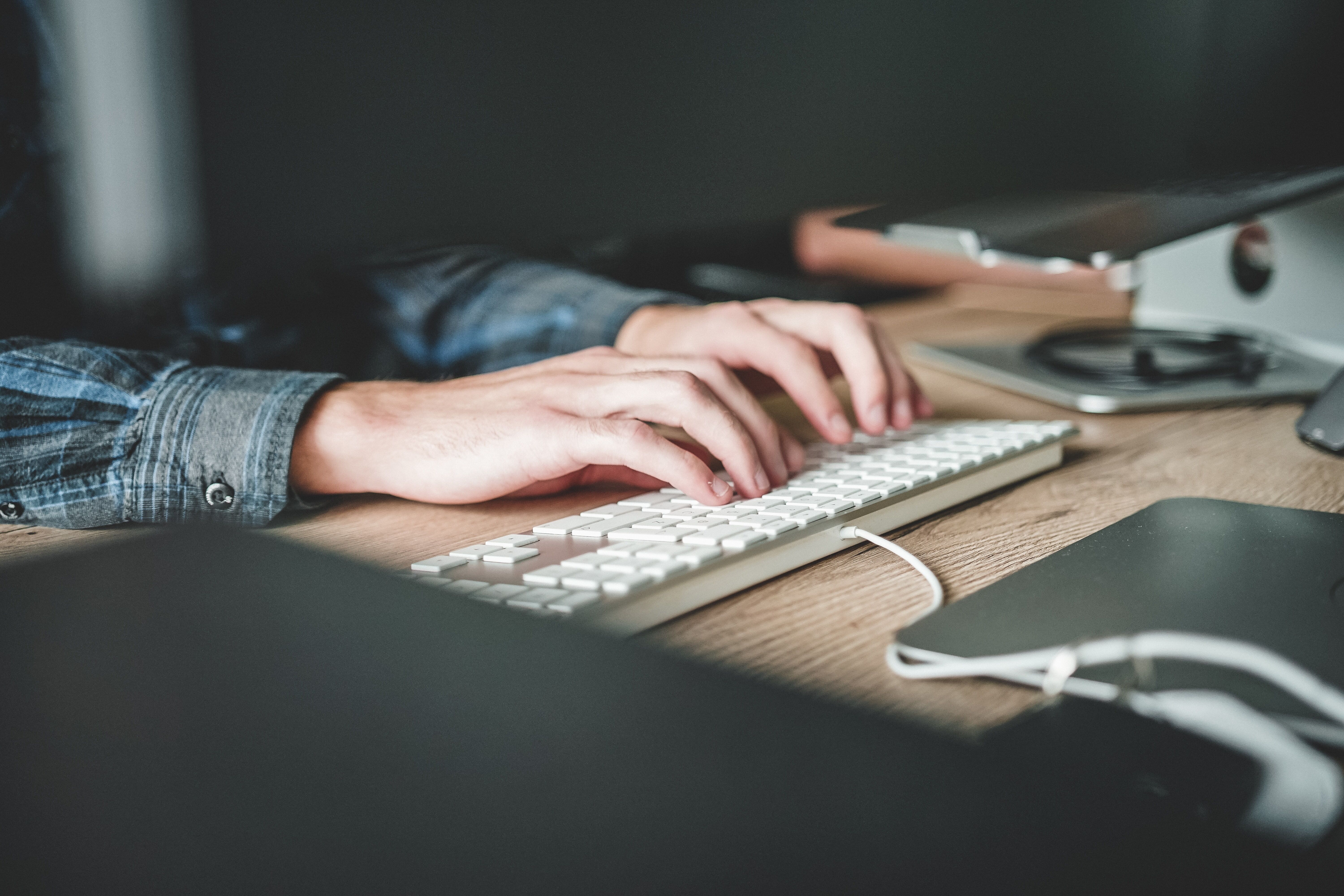 hands on keyboard